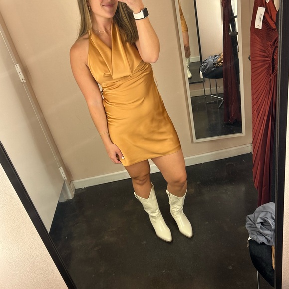 Dress - Picture 1 of 2